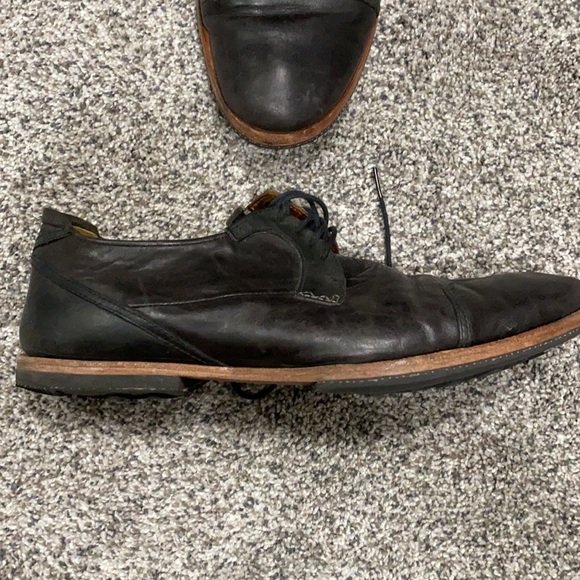 Timberland Shoes - Picture 2 of 4